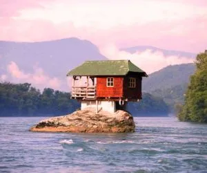 Drina River House, Serbia (1)