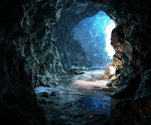 UNDERWATER CAVERNS