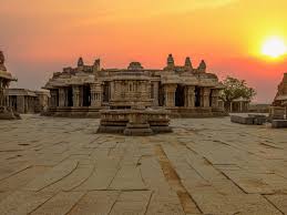 Hampi Ruins – Lost Vijayanagara city